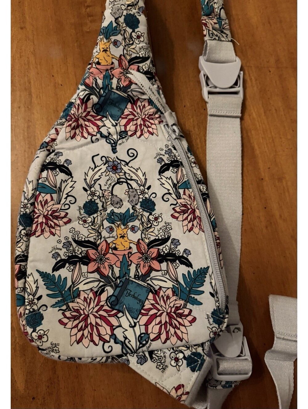 Vera Bradley Harry Potter Herbology Sling Backpack Retired Floral Crossbody - Picture 4 of 7